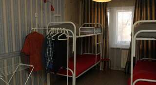 Гостиница Hostel Kemciti Кемерово Спальное место на двухъярусной кровати в общем номере для мужчин-5